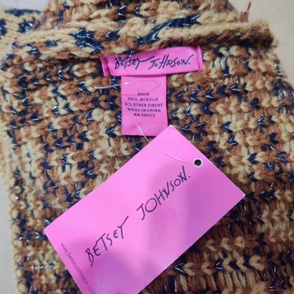 Betsey Johnson Leopard Animal Print Tan Winter Infinity Scarf NWT - Picture 4 of 14